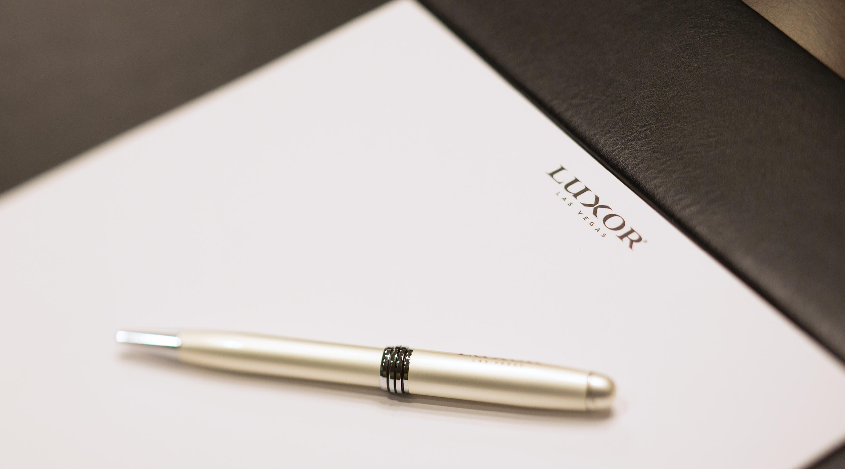 luxor-meetings-conventions-stationary